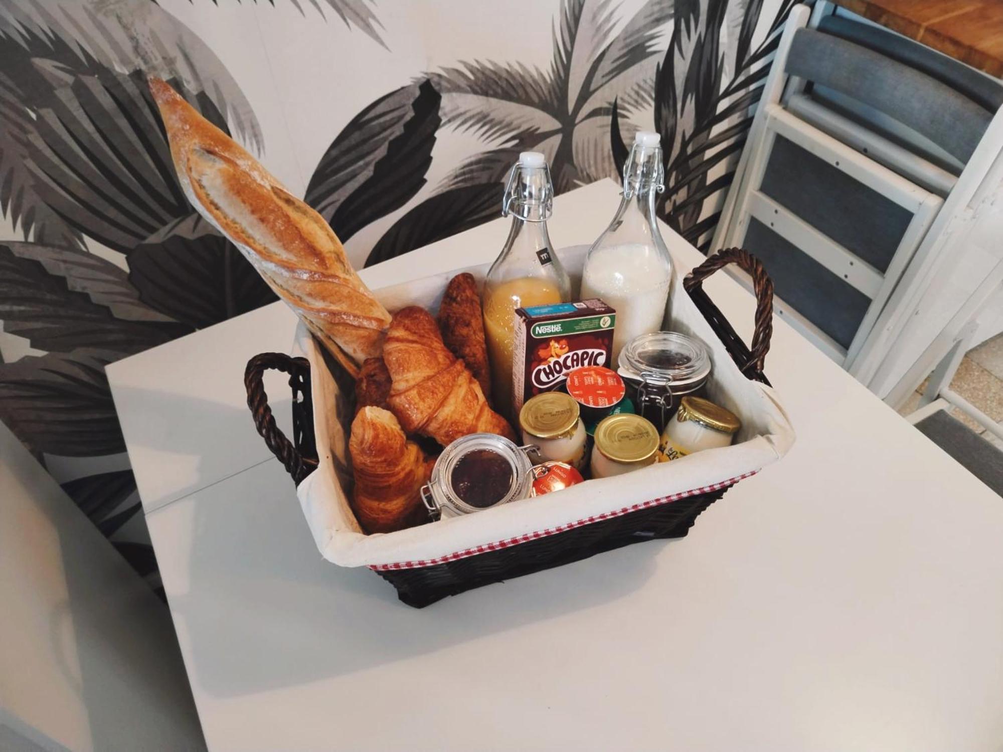 Narbonne Studio Lamarobile Avec Jardin Et Terrasse Proche Des Grands Buffets, Du Centre Ville Et De La Gare エクステリア 写真